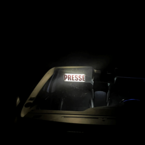 Pare Soleil Lumineux LED Presse inside